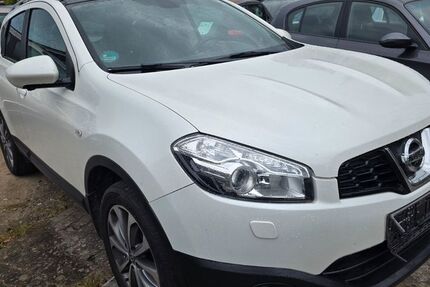 Nissan Qashqai 225.517 km 5.800 &euro; Lübeck 23568