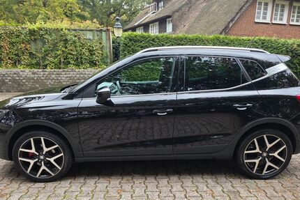 Seat Arona 33.800 km 16.660 &euro; Hamburg 22395