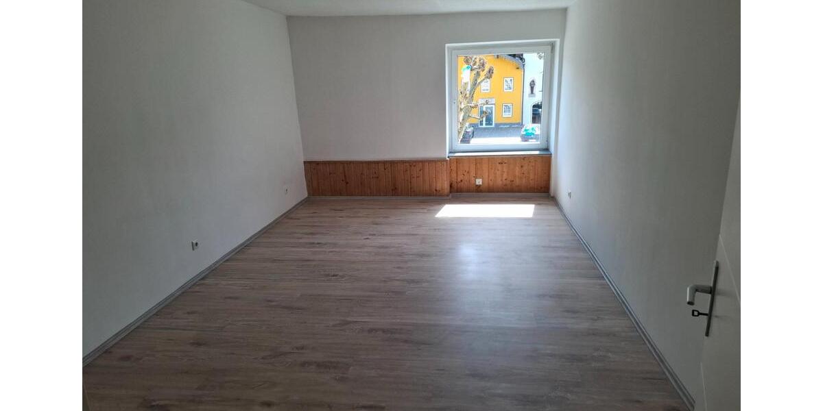 Etagenwohnung Aldersbach - 4 Zimmer, 90 m&sup2;, 750&euro; | Angebot:26367677