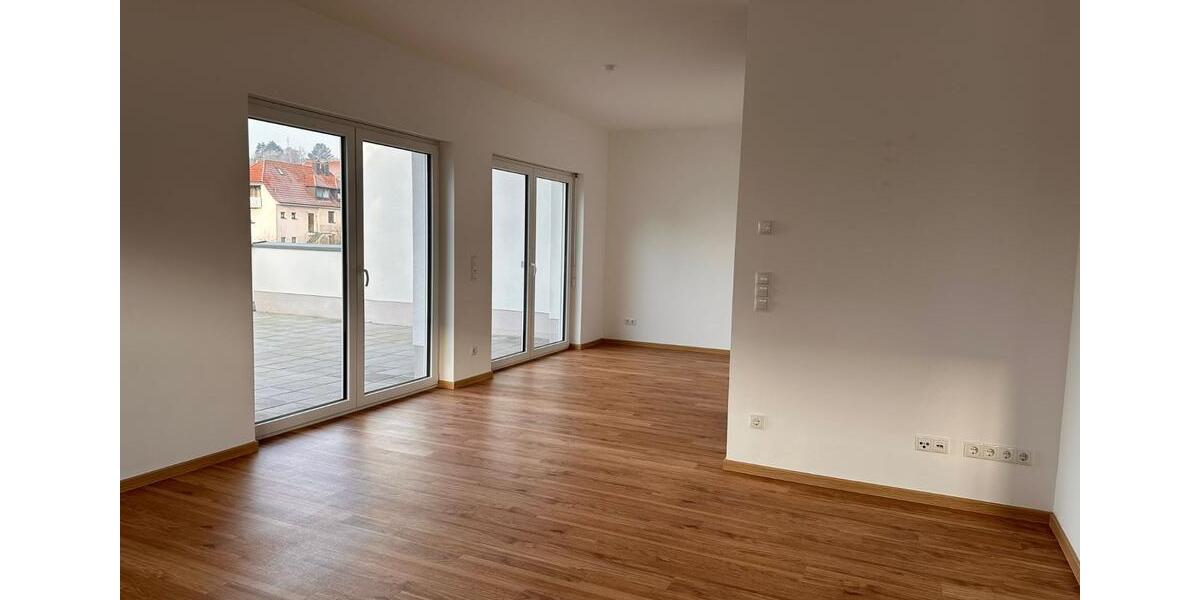 Einfamilienhaus Bad Neustadt an der Saale - 4 Zimmer, 156 m&sup2;, 1.550&euro; | Angebot:25103065