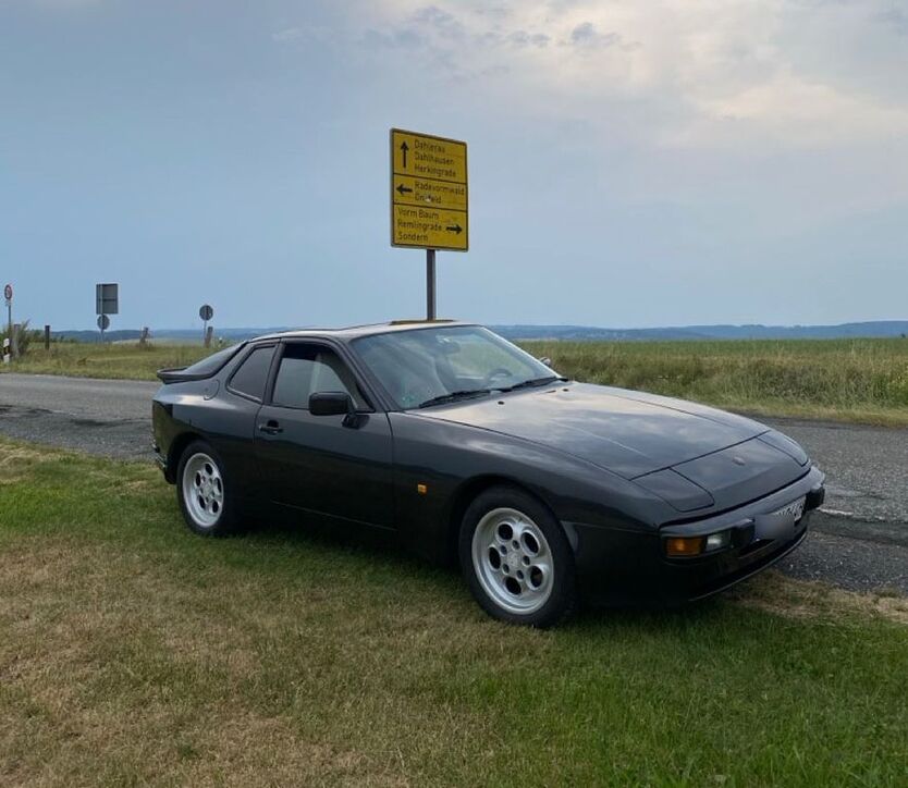 944