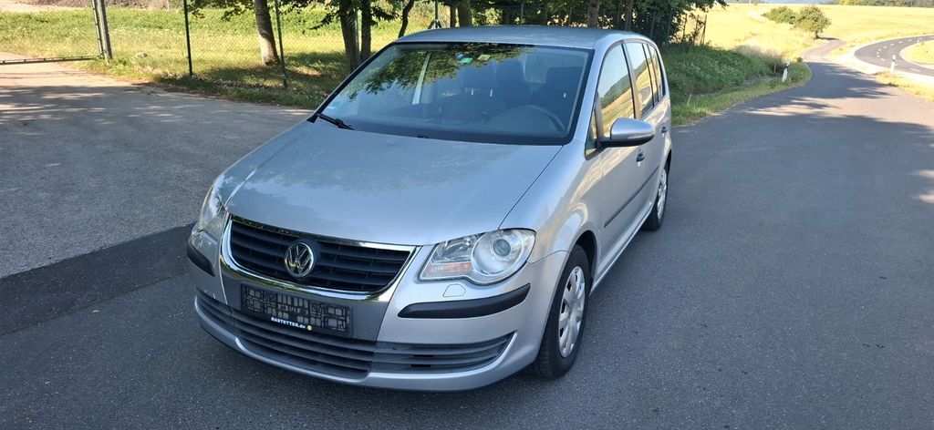 VW Touran 322.500 km 2.200 € Amberg 92224