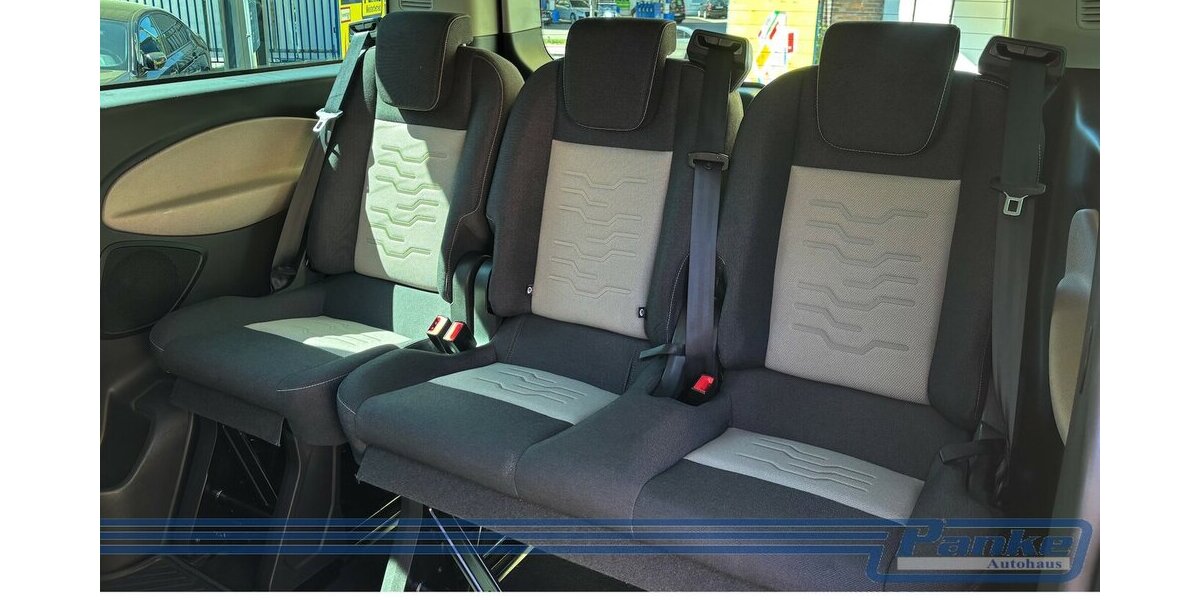 Ford Tourneo Custom 300 L1 Titanium*8Sitz*AHK*SHZ*NAV 100.000 km 19.990 &euro; Berlin 13187