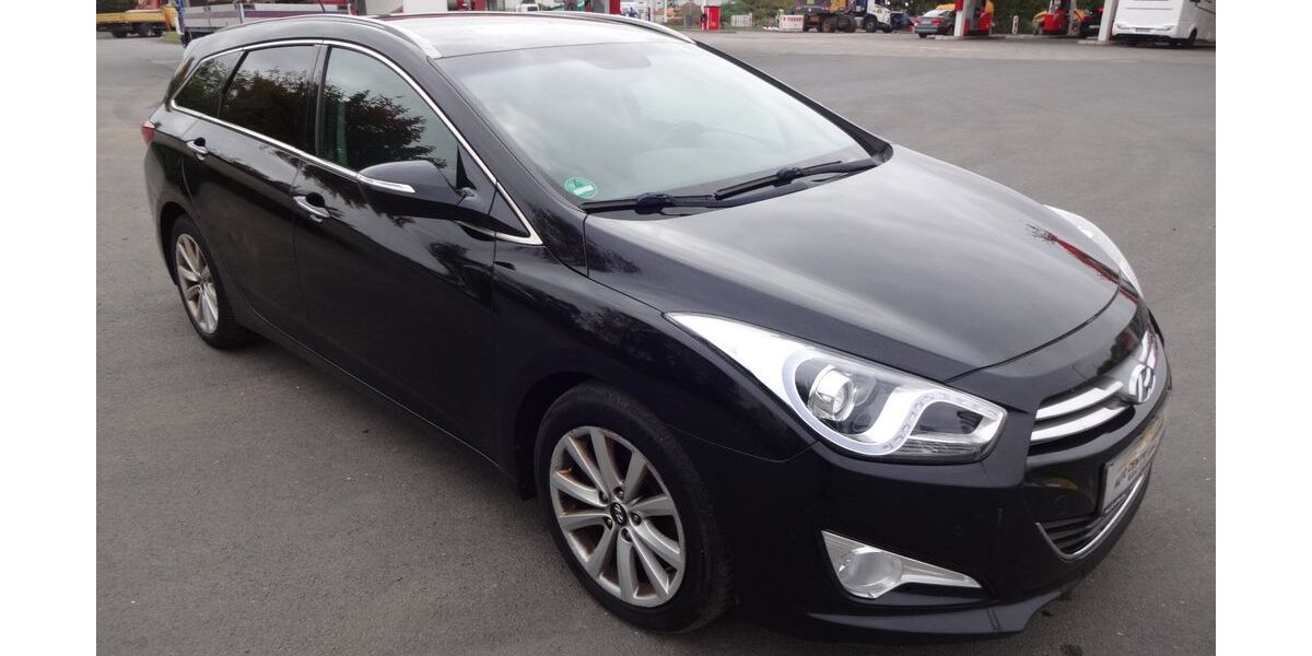 Hyundai i40 231.000 km 5.200 &euro; Zülpich 53909