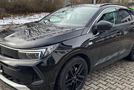 Opel Grandland (X) 122.000 km 18.990 &euro; München 81825