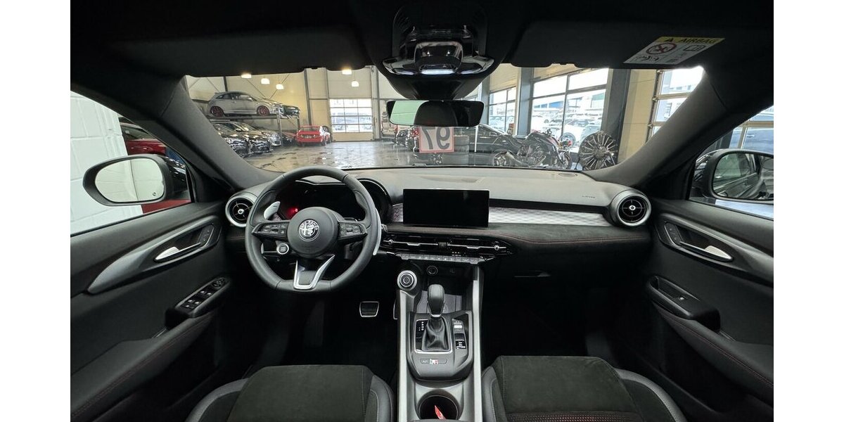 Alfa Romeo Tonale 1.5 VGT Veloce 48 V Hybrid LED 21.600 km 26.690 &euro; Lich 35423