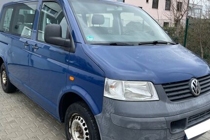 VW T5 Transporter 215.000 km 4.390 &euro; München 81243