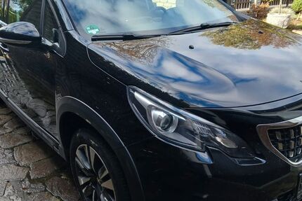 Peugeot 2008 49.420 km 14.499 € Berlin 13158