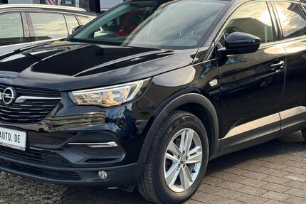 Opel Grandland (X) 101.913 km 13.500 &euro; Ottobrunn 85521