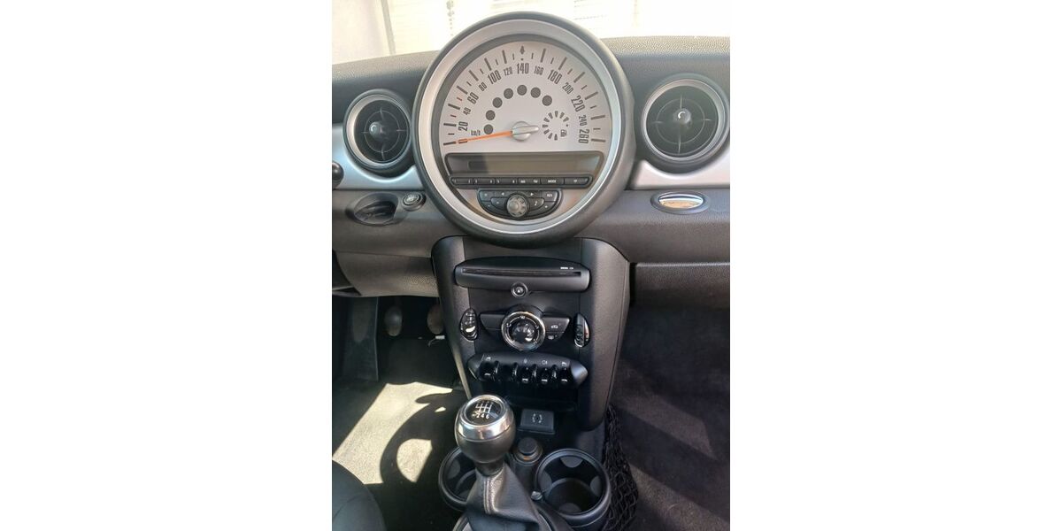 Mini ONE 208.000 km 3.700 &euro; Petersdorf 86574