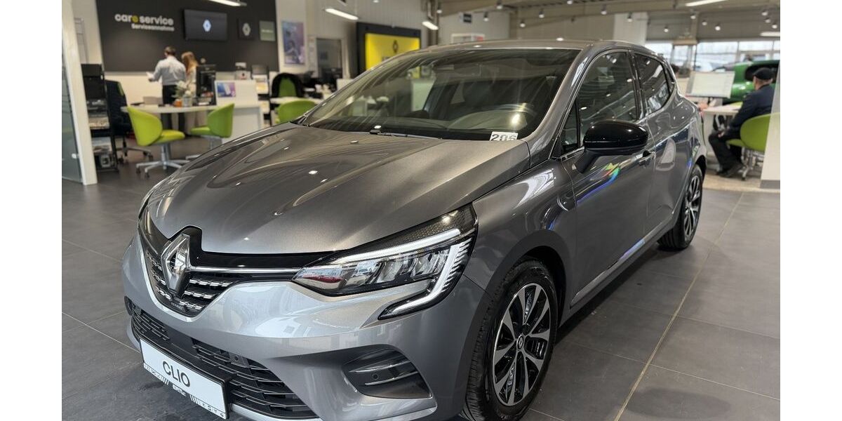 Renault Clio 25.284 km 16.990 &euro; Dresden 01139