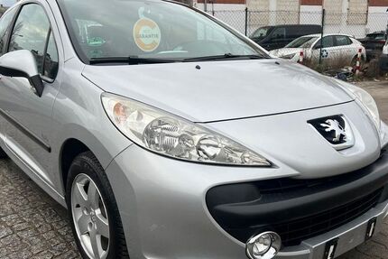 Peugeot 207 116.600 km 1.990 &euro; Berlin 10551