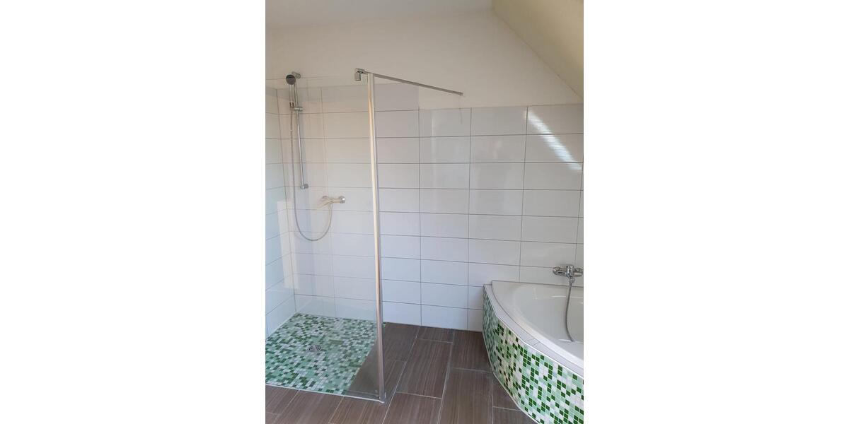 Doppelhaushälfte Großschirma - 4 Zimmer, 100 m&sup2;, 1.200&euro; | Angebot:26201498