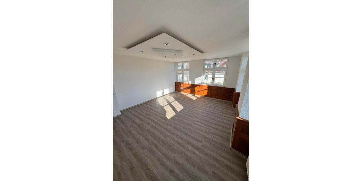Etagenwohnung Ochsenhausen - 5 Zimmer, 105 m&sup2;, 319.000&euro; | Angebot:26884859