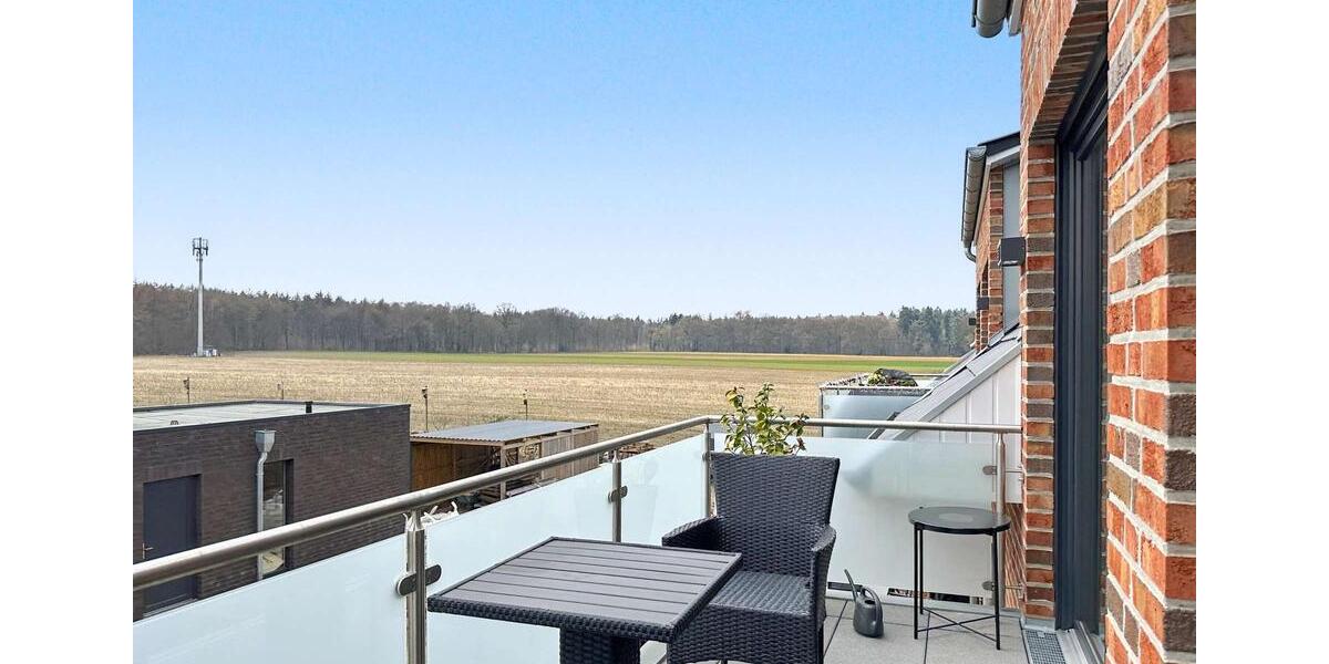 Dachgeschoßwohnung Ganderkesee - 4 Zimmer, 96 m&sup2;, 1.250&euro; | Angebot:25943368