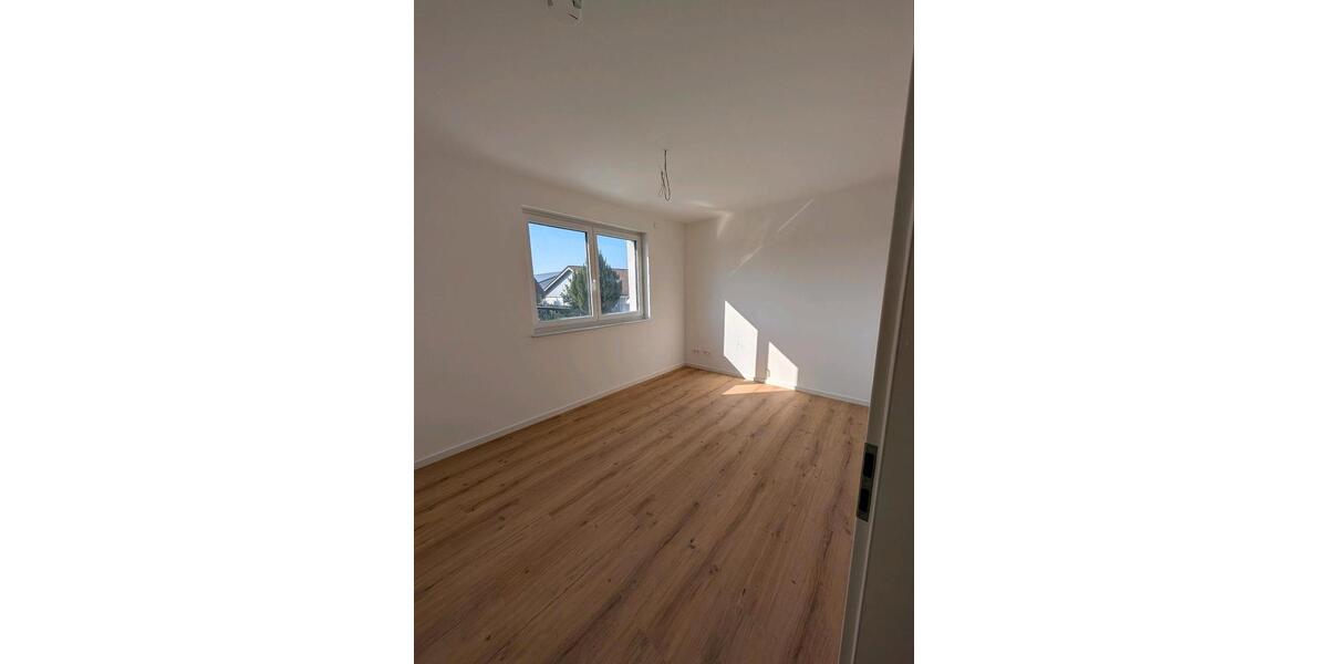 Etagenwohnung Linkenheim-Hochstetten Hochstetten - 3 Zimmer, 76 m&sup2;, 1.340&euro; | Angebot:25860174