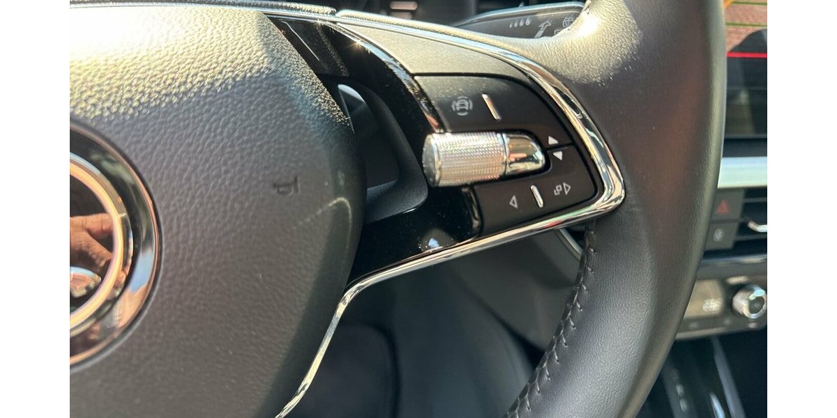 Skoda Scala TSi Clever * LED/Navi-Amundsen/virt.Cockpit/ 27.272 km 17.980 &euro; Bamberg 96052