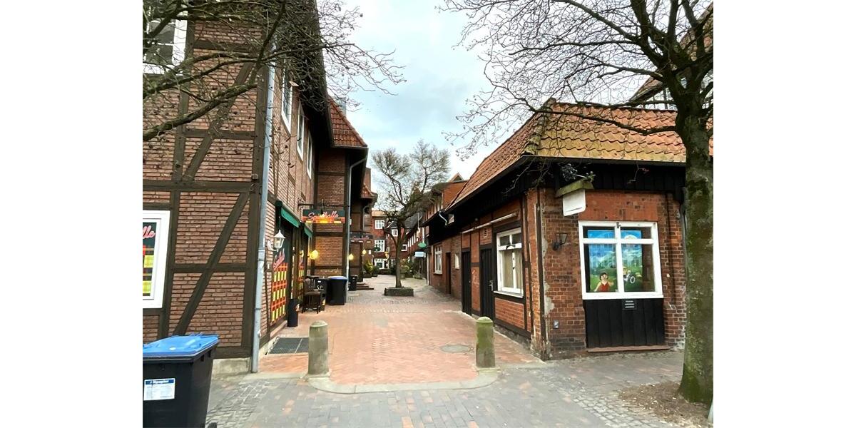 Etagenwohnung Uelzen - 3 Zimmer, 103 m&sup2;, 675&euro; | Angebot:22261690