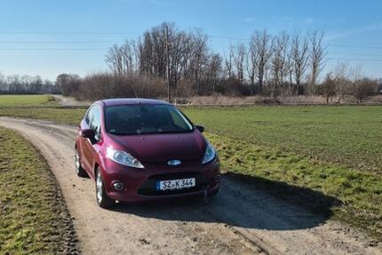 Ford Fiesta 162.277 km 2.900 &euro; Salzgitter 38239
