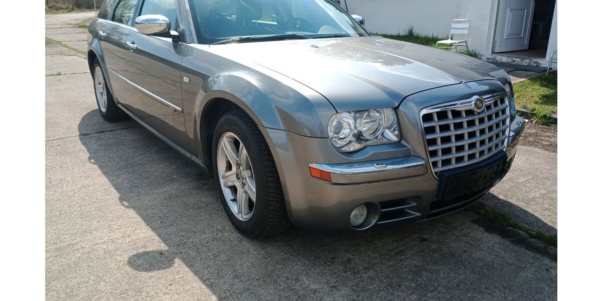 Chrysler 300C 174.022 km 6.650 &euro; Boizenburg 19258