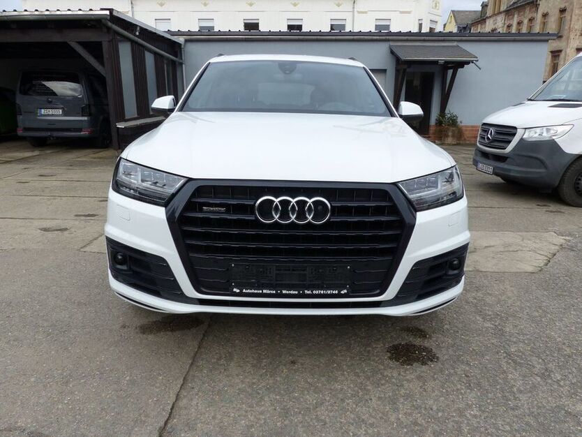 Q7