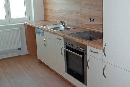 Geräumige 1-R-Wohnung mit Einbauküche 1 zimmer