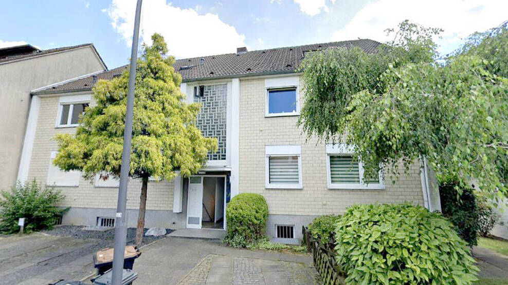 Köln! Doppelt profitieren! 3-Zimmer-Eigentumswohnung mit Sonnenterrasse und Stellplatz + separates Studio Apartment in ruhiger Lage! (LK 4880)