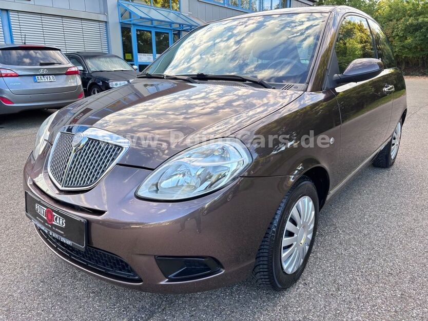 Lancia Ypsilon 89.000 km 4.990 € Essingen 73457