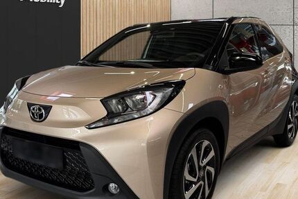 Toyota Aygo (X) 10.496 km 16.090 &euro; Quakenbrück 49610
