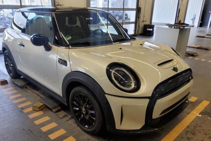 Mini Cooper SE 37.190 km 22.399 &euro; Harxheim/ Mainz 55296