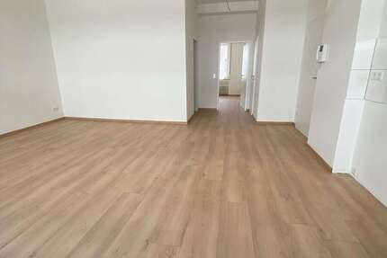 Wohnung Bielefeld - 2 Zimmer, 61 m&sup2;, 700&euro; | Angebot:27055272