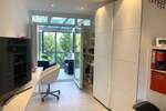Moderne 4 Zi., EBK, TGL. Bad mit 110 m² Wfl. mit PKW-Stellplatz im I.OG eines 4 FH in schöner Randlage von HG - Dornholzhausen!