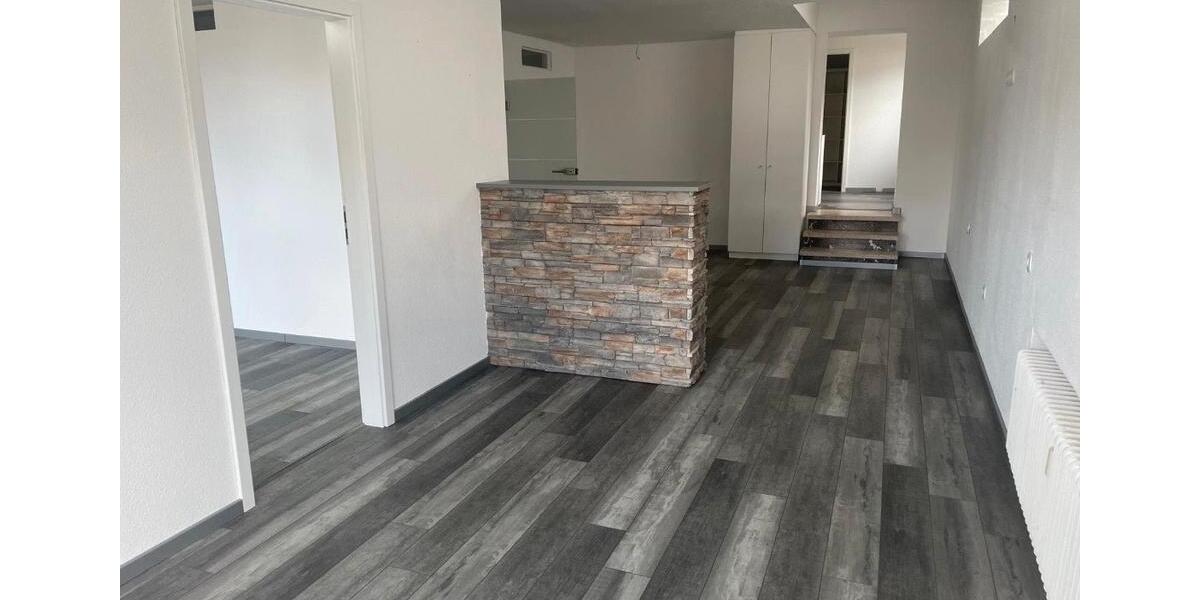Einfamilienhaus Bad Wildungen - 8 Zimmer, 226 m&sup2;, 199.000&euro; | Angebot:26857853