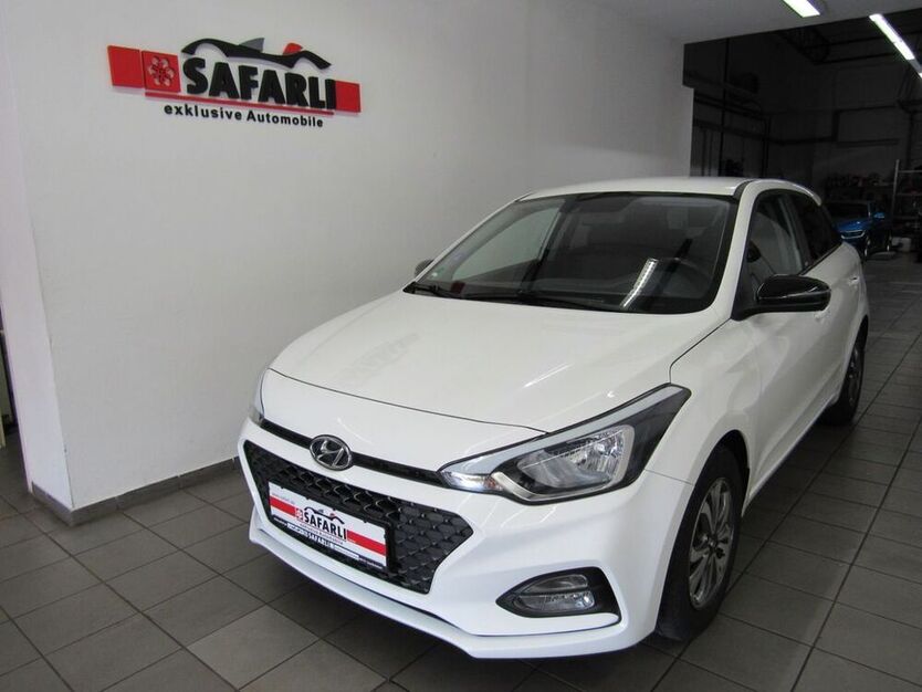 i20