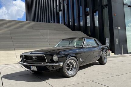 Ford Mustang 98.000 km 29.900 &euro; Düsseldorf 40221