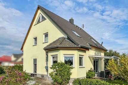 Haus zum Kaufen in Halle 392.000 € 118 m²