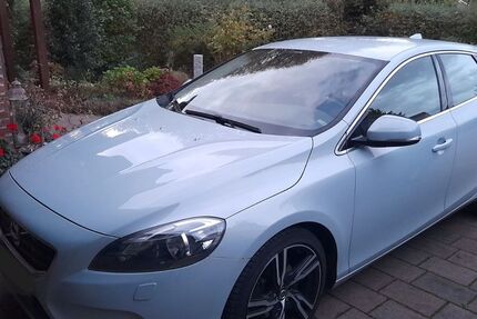 Volvo V40 154.000 km 9.500 &euro; Lichtenau 33165