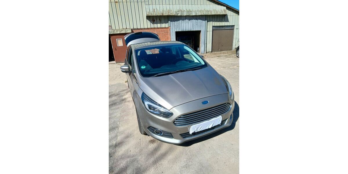 Ford S-Max 152.000 km 12.500 &euro; Lunden 25774