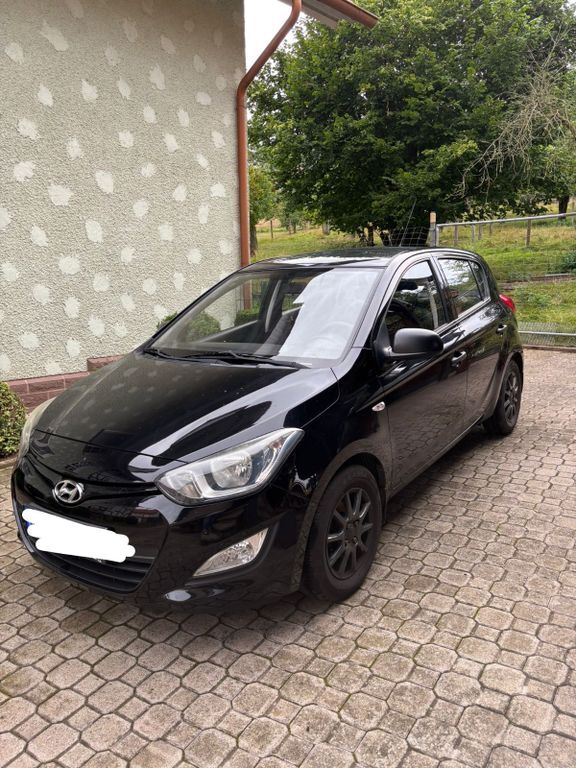 i20