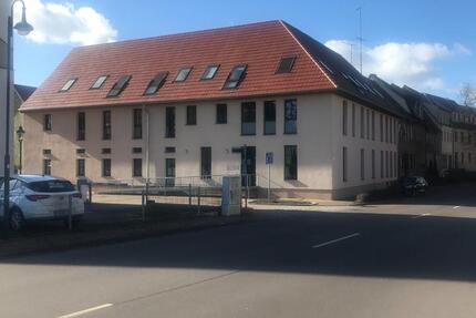 Helle 3-Raumwohnung mit gemeinschaftl. Garten in der Nähe der Mul 3 zimmer