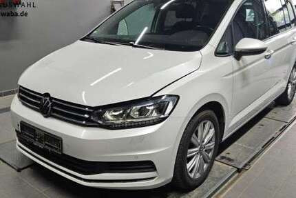 VW Touran 61.700 km 25.390 &euro; Gersthofen 86368
