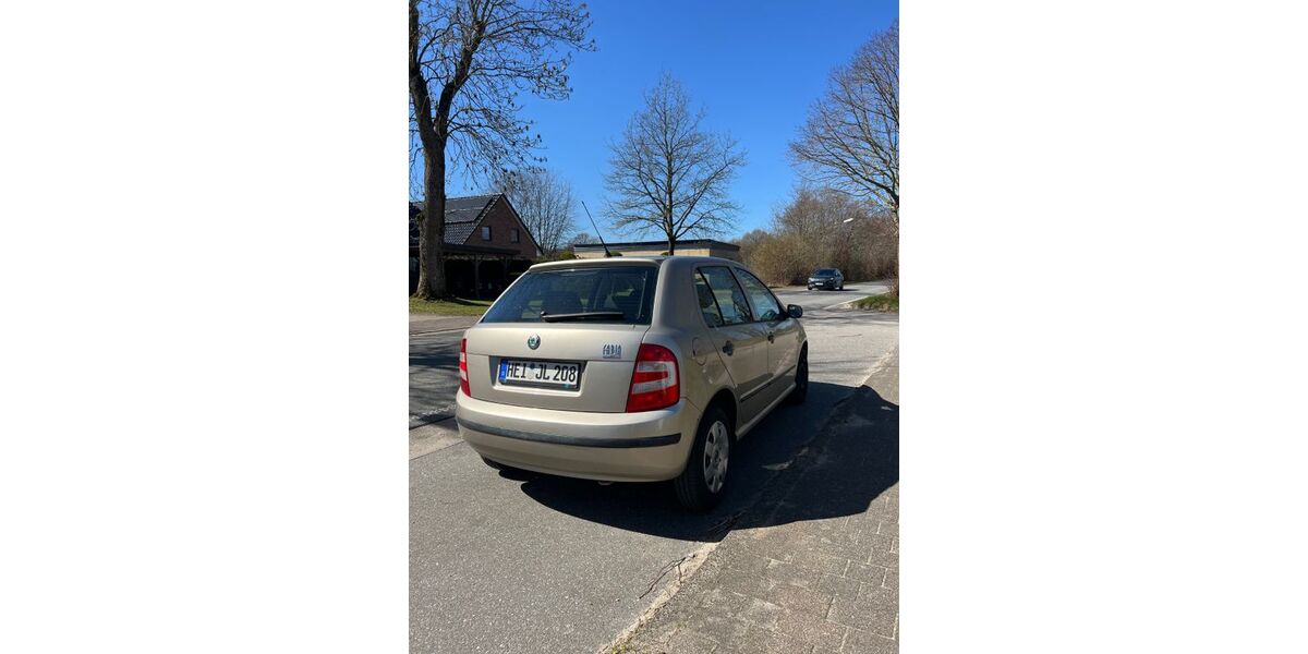 Skoda Fabia 59.000 km 1.800 &euro; Schleswig 24837