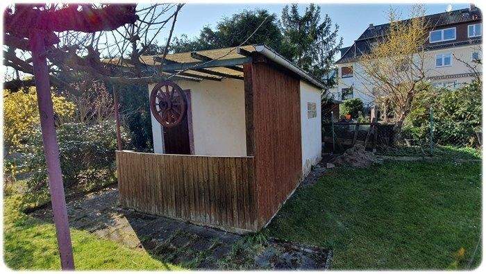 Hannover - Burg - Viel Platz für Familie & Co Ein- oder Zweifamilienhaus mit großem Garten entdecken 8 zimmer