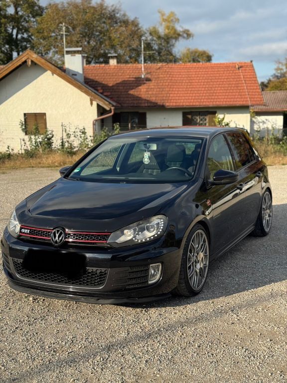 VW Golf 206.000 km 8.700 € Holzkirchen 83607