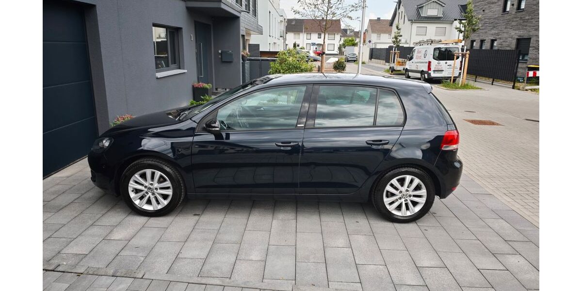 VW Golf 128.000 km 5.800 &euro; Herzogenrath 52134