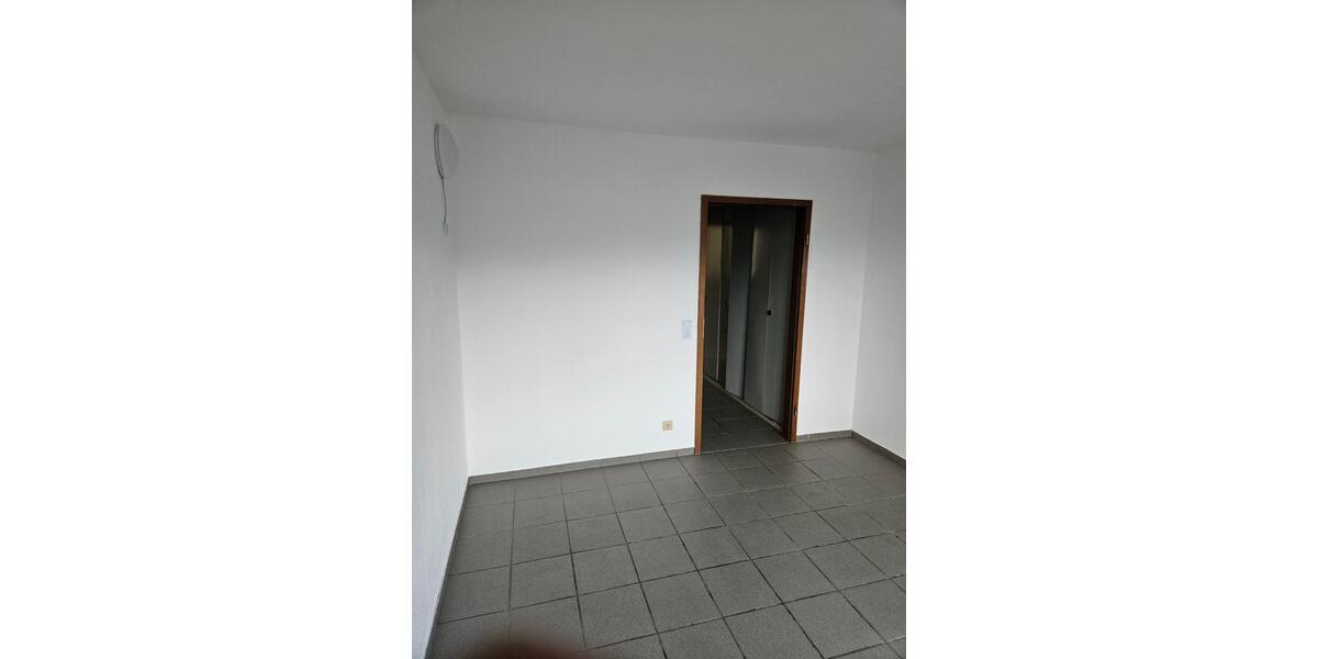 1-Zimmer-Wohnung mit Balkon und Tiefgarage 1 zimmer