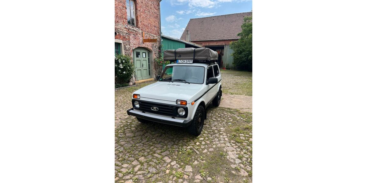 Lada Niva 55.000 km 13.500 &euro; leipzig 04275