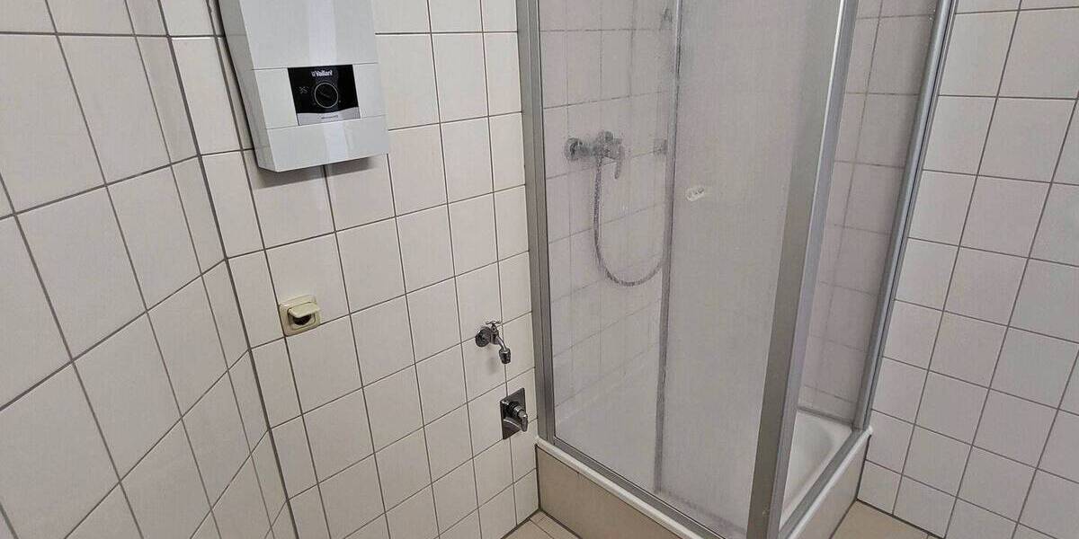 Etagenwohnung Schwerin Schelfstadt - 2 Zimmer, 33 m&sup2;, 345&euro; | Angebot:26851509