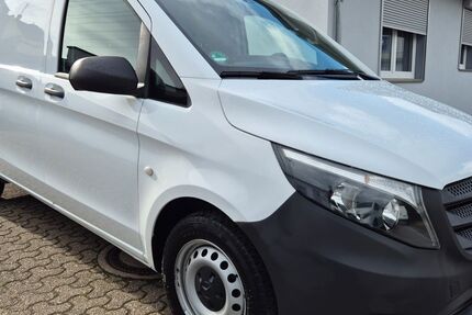 Mercedes-Benz Vito 50.500 km 15.900 &euro; Düsseldorf 40591