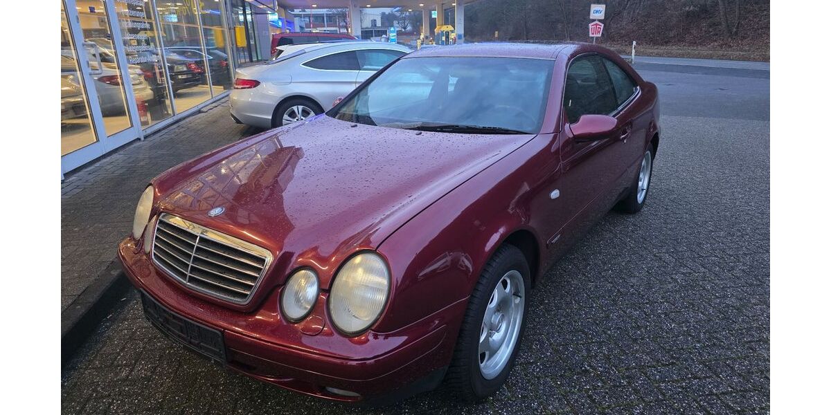 Mercedes-Benz CLK 200 166.194 km 3.750 &euro; Unkel 53572